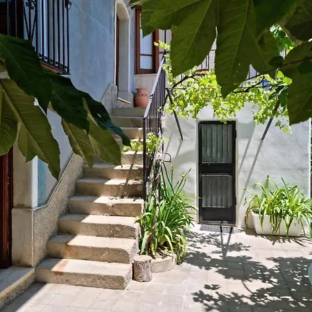 Casetta Vintage Sui Nebrodi Holiday home Castell'Umberto
